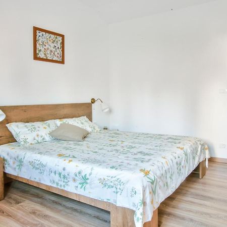 Apartments Tiny Garden Медулин Экстерьер фото