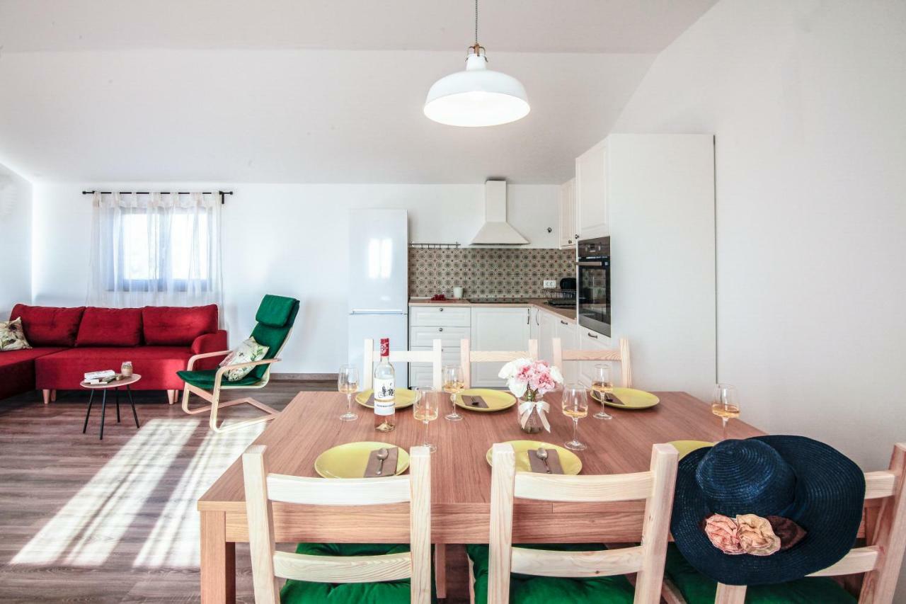 Apartments Tiny Garden Медулин Экстерьер фото